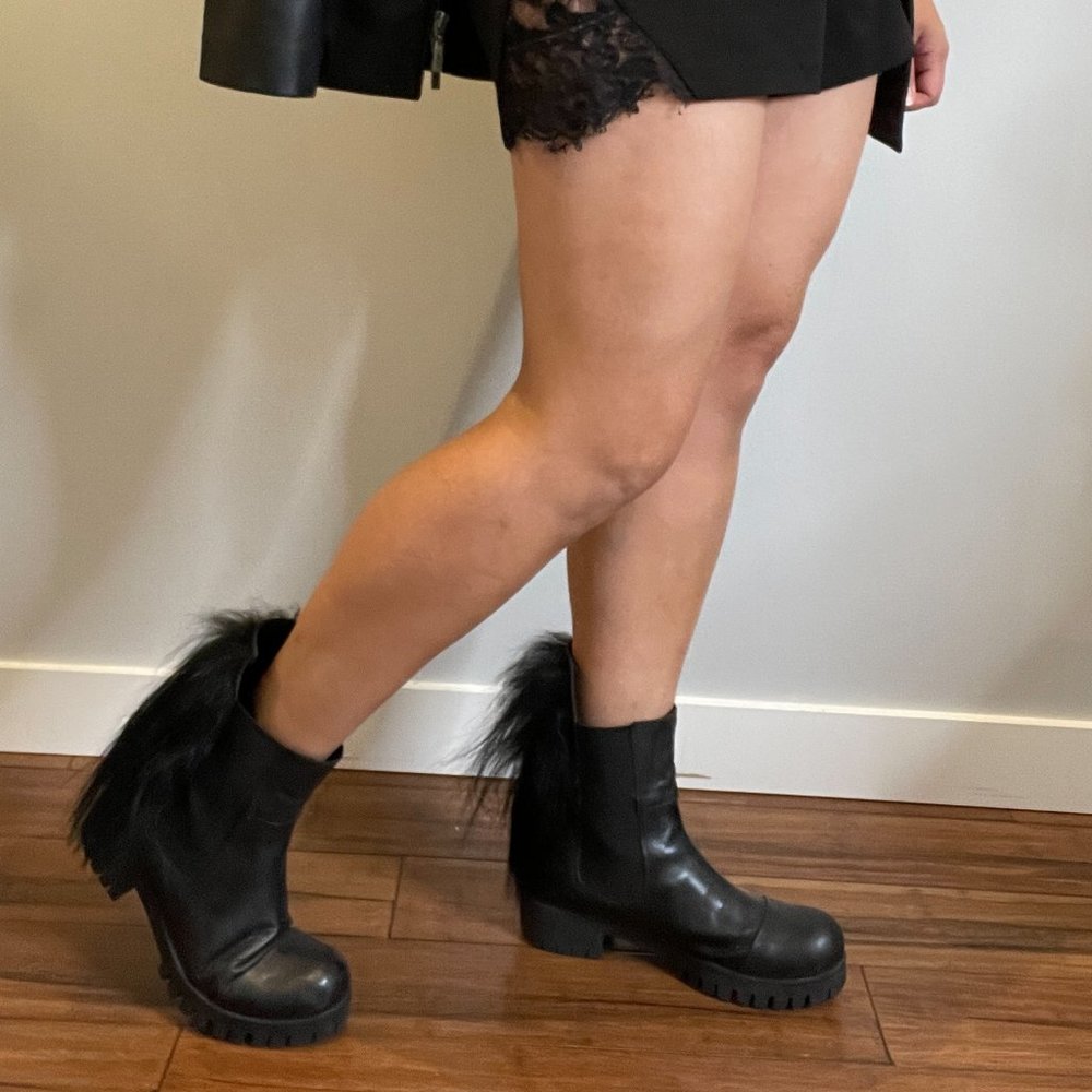 Papucei Handcrafted Ponytail Chelsea Boots -39-